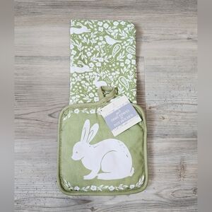 Target Bullseye Easter 2026 Green & White Rabbit Dish Towel & Pot Holder Set